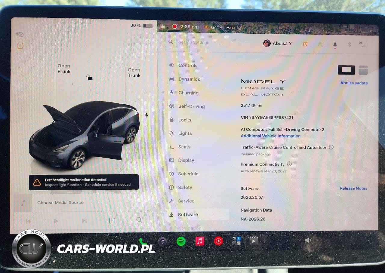 2023 Tesla Model Y VIN:7SAYGAEE8PF687431 - 9