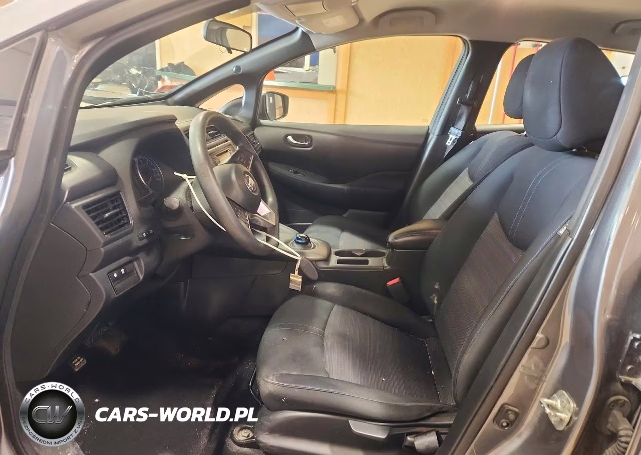 2019 Nissan Leaf S VIN:1N4AZ1CP7KC305799 - 7