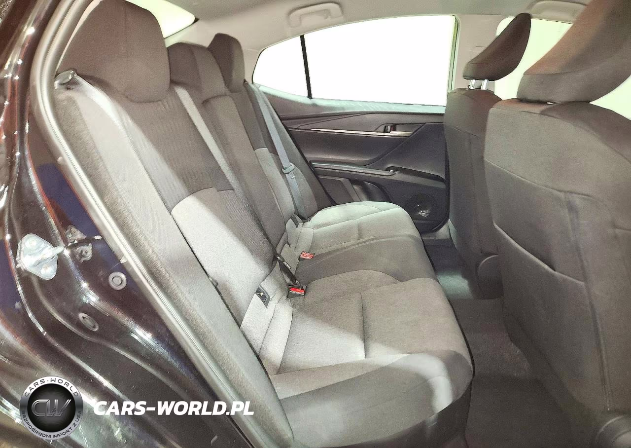 2026 Toyota Camry Le VIN:4T1DAACK3TU266123 - 10