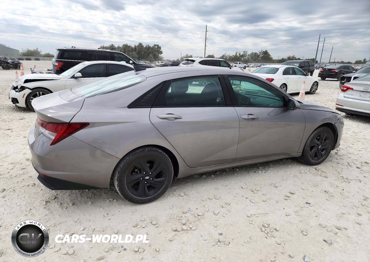 2023 Hyundai Elantra Blue VIN:KMHLM4AJ4PU041536 - 3
