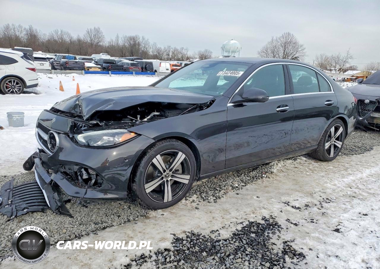2024 Mercedes-Benz C 300 4Matic – zdjęcie 1 z 12