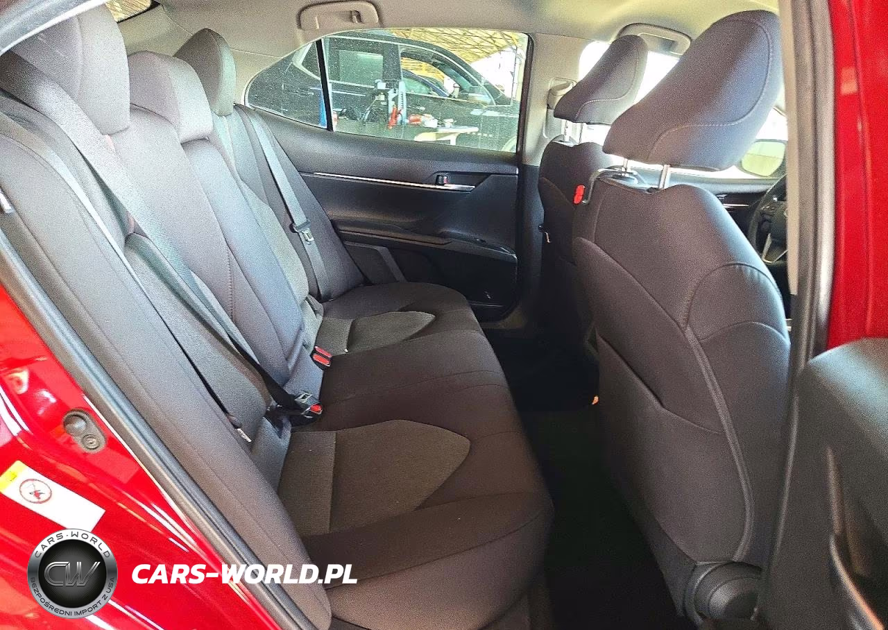 2019 Toyota Camry Le VIN:4T1B11HK2KU245018 - 10