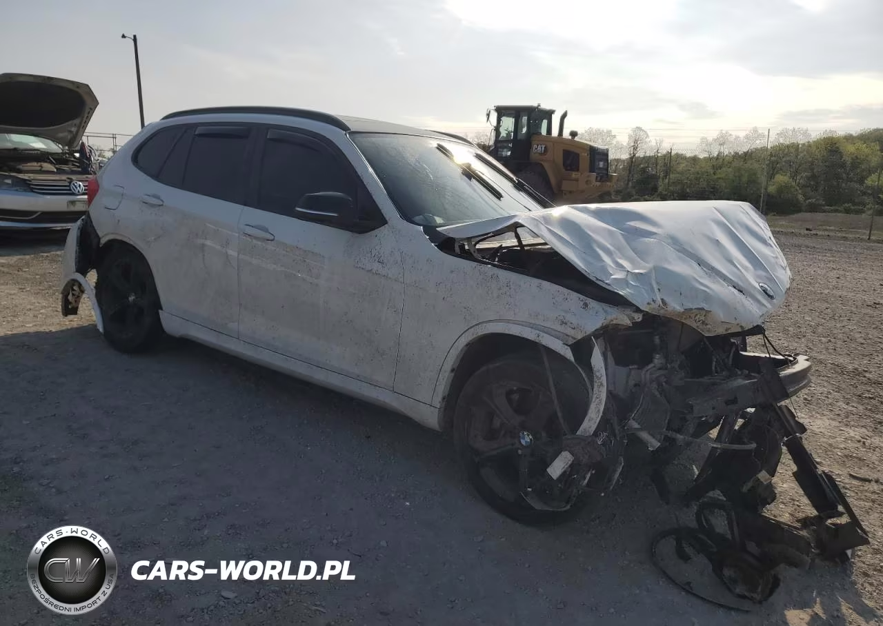 2015 BMW X1 xDrive35I VIN:WBAVM5C55FVV95354 - 4
