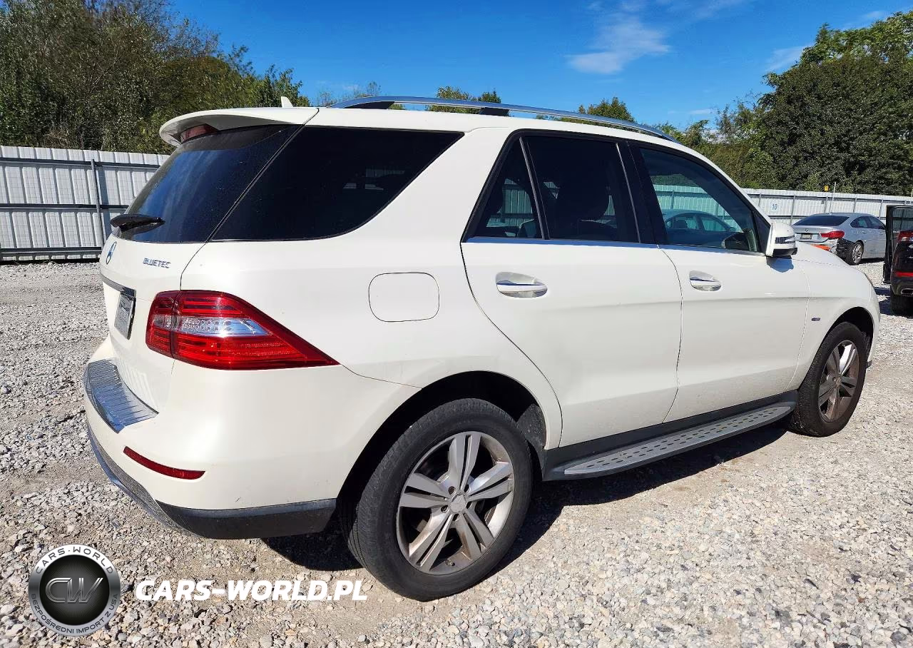 2012 Mercedes-Benz Ml 350 Bluetec VIN:4JGDA2EB5CA086100 - 3