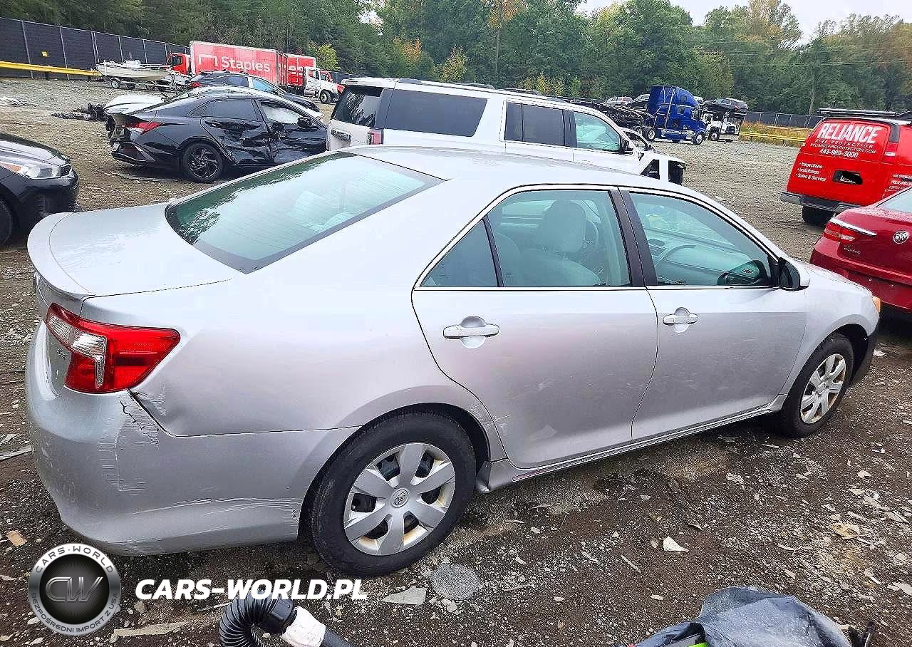2012 Toyota Camry Le VIN:4T1BF1FK6CU131738 - 3