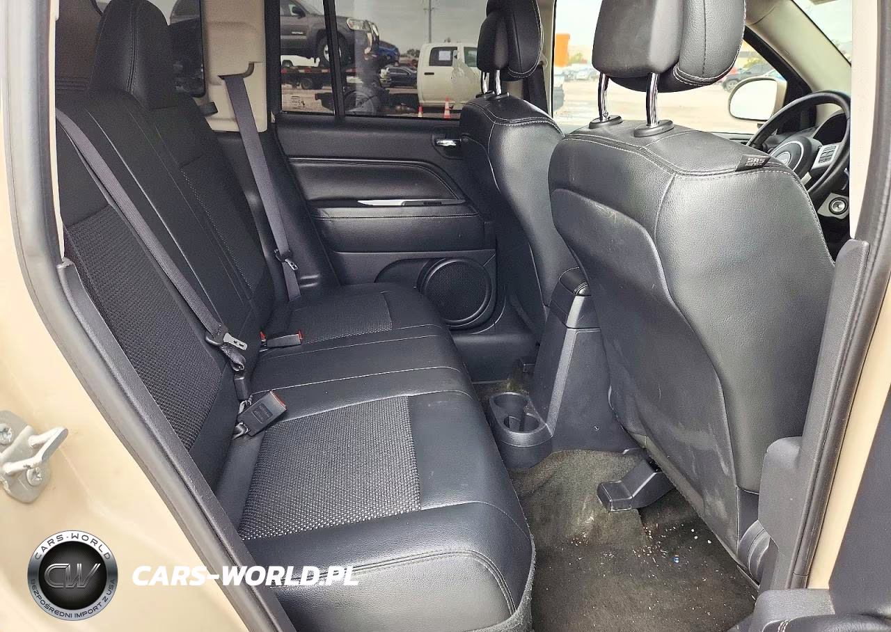 2017 Jeep Compass Latitude VIN:1C4NJCEB3HD198396 - 11