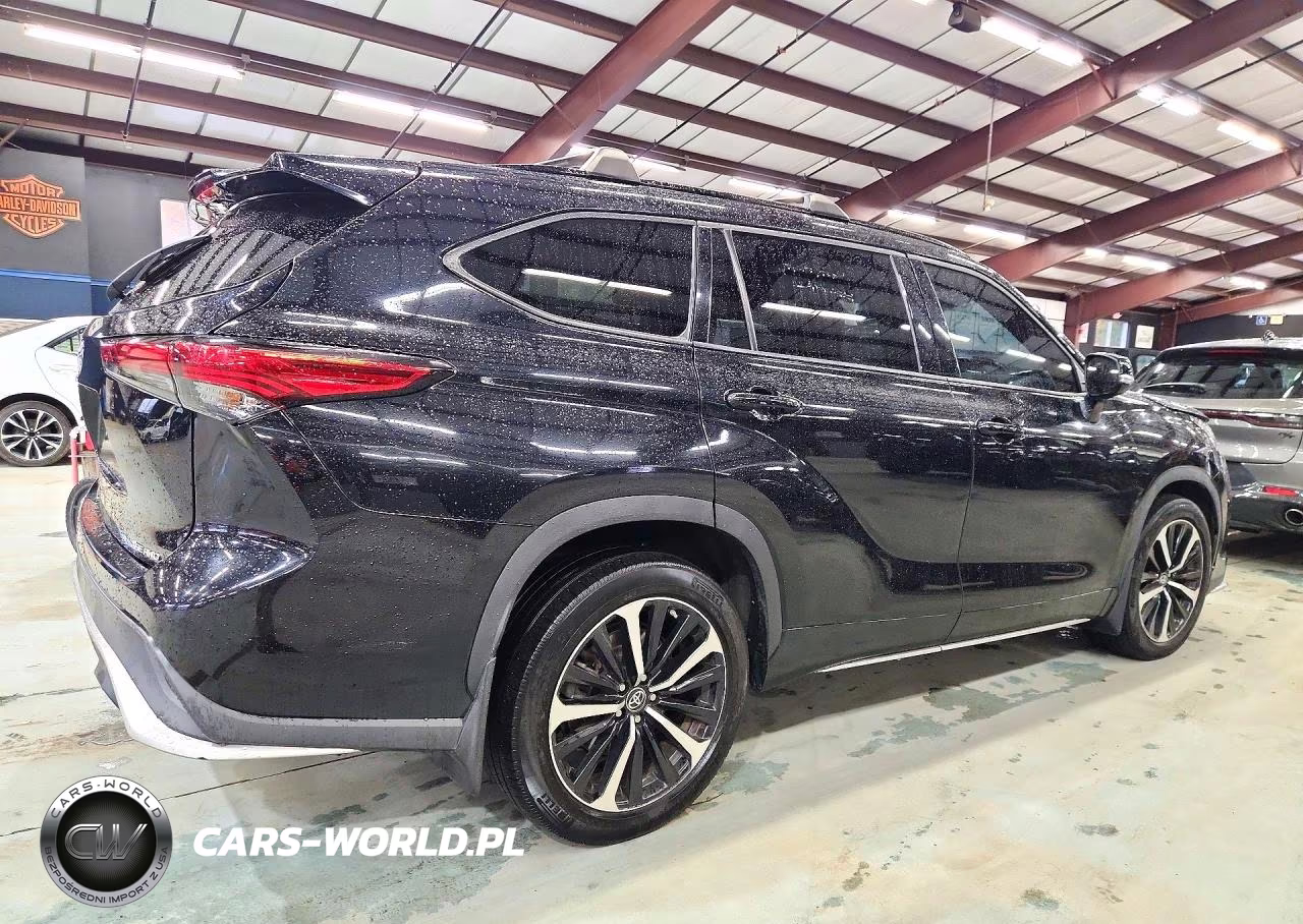 2022 Toyota Highlander Xse VIN:5TDLZRBHXNS223726 - 3
