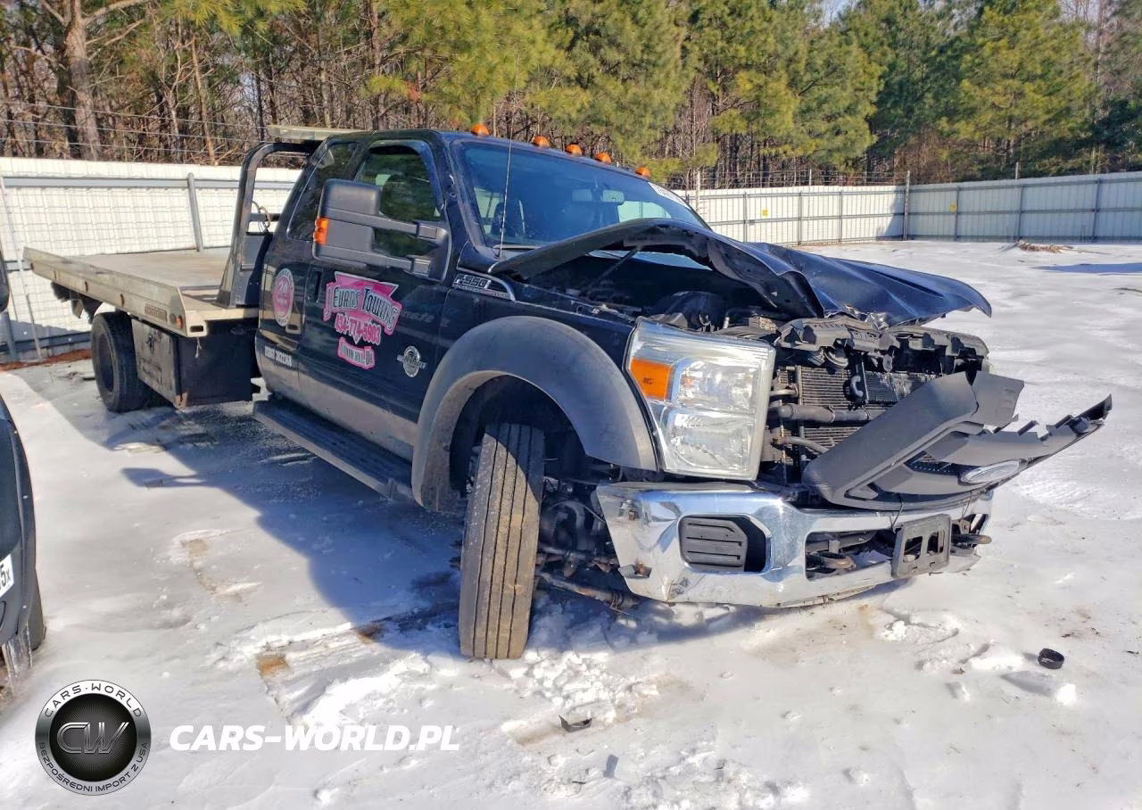 2015 Ford F550 Super Duty VIN:1FD0X5HT3FEA16031 - 4
