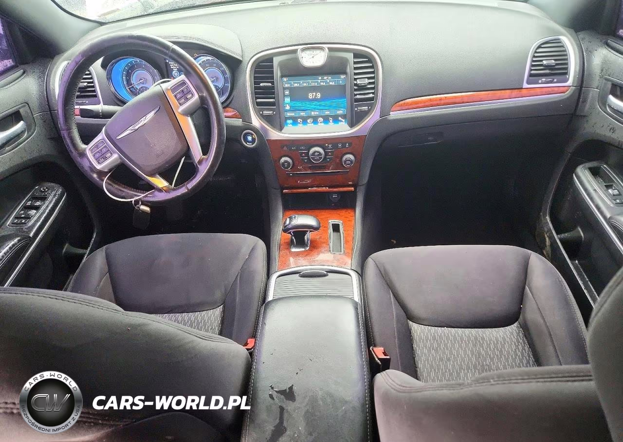 2012 Chrysler 300 VIN:2C3CCAAGXCH313082 - 8