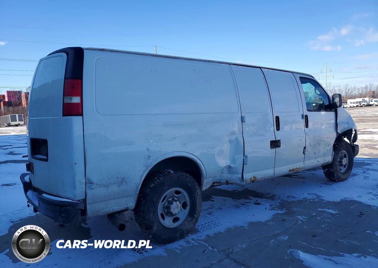 2014 Chevrolet Express G2500 VIN:1GCWGGFA7E1145519 - 3
