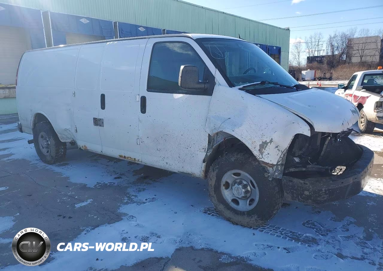 2014 Chevrolet Express G2500 VIN:1GCWGGFA7E1145519 - 4