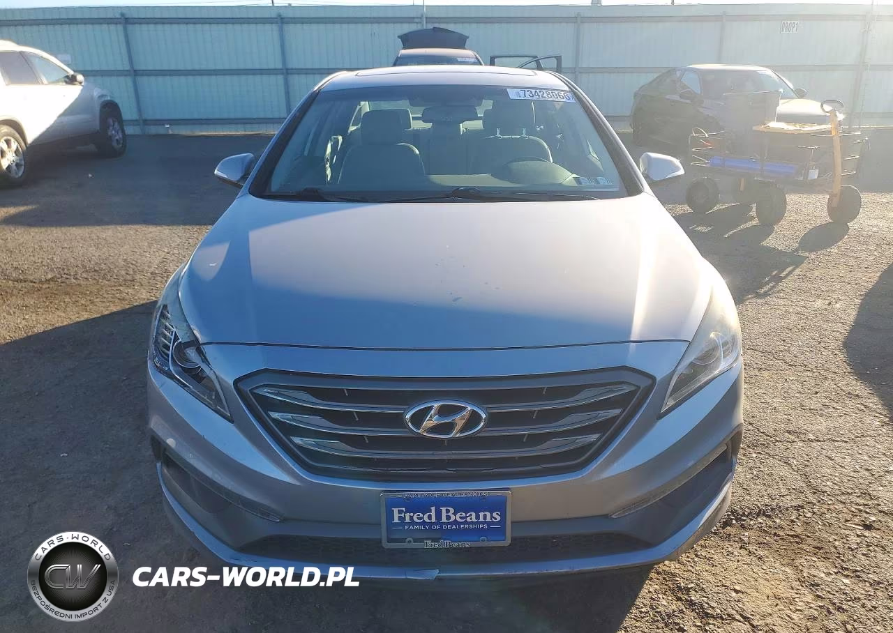 2017 Hyundai Sonata Sport VIN:5NPE34AF6HH509662 - 5