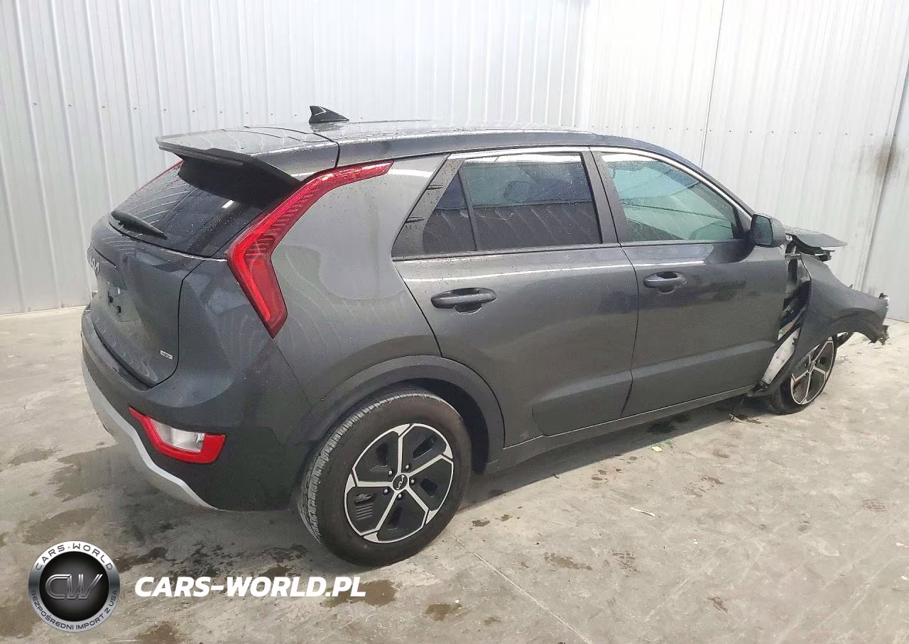 2026 Kia Niro Lx VIN:KNDCP3LE7T5335703 - 3