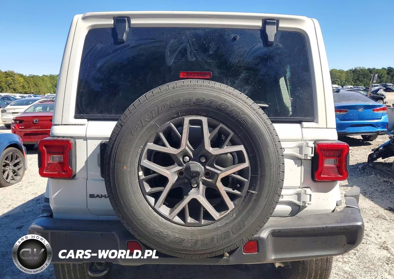 2026 Jeep Wrangler Sahara VIN:1C4PJXEN3TW262749 - 6