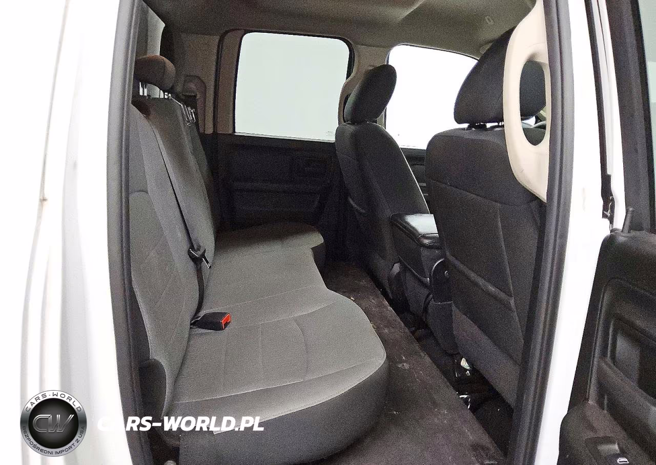2021 Ram 1500 Classic Tradesman VIN:1C6RR6FG1MS563046 - 10