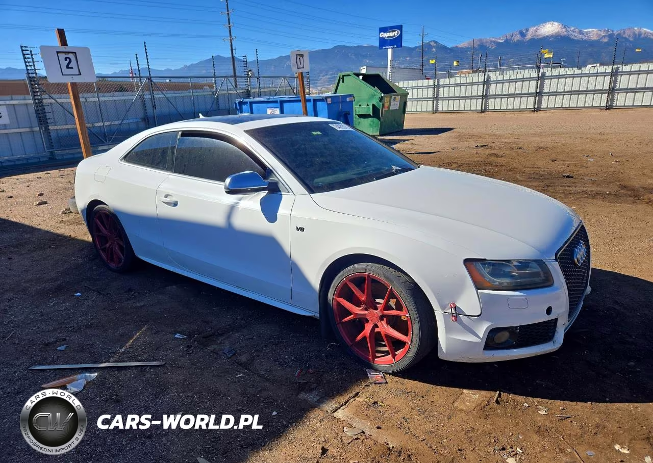 2010 Audi S5 Prestige VIN:WAU3VAFR0AA059990 - 4