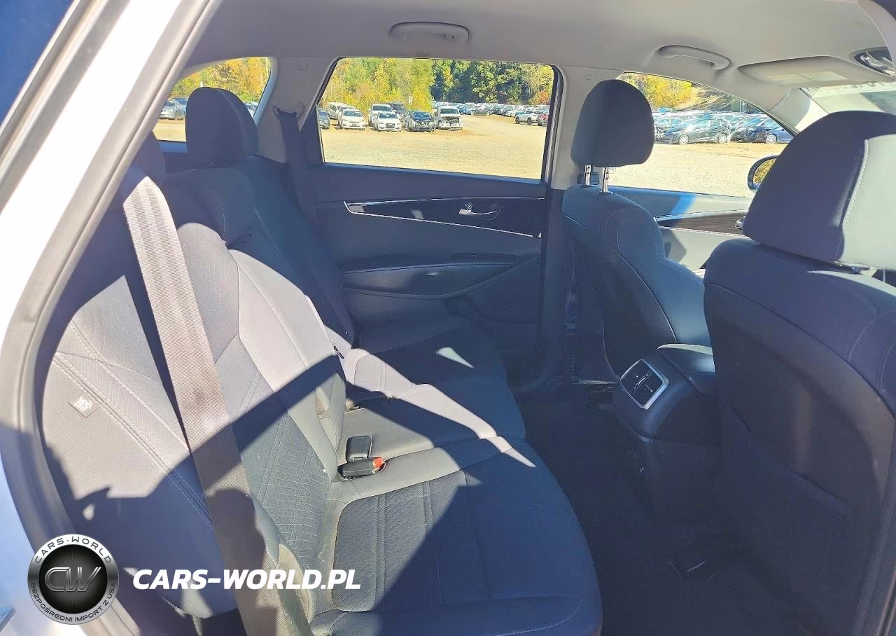 2019 Kia Sorento Lx V6 VIN:5XYPGDA53KG437371 - 11