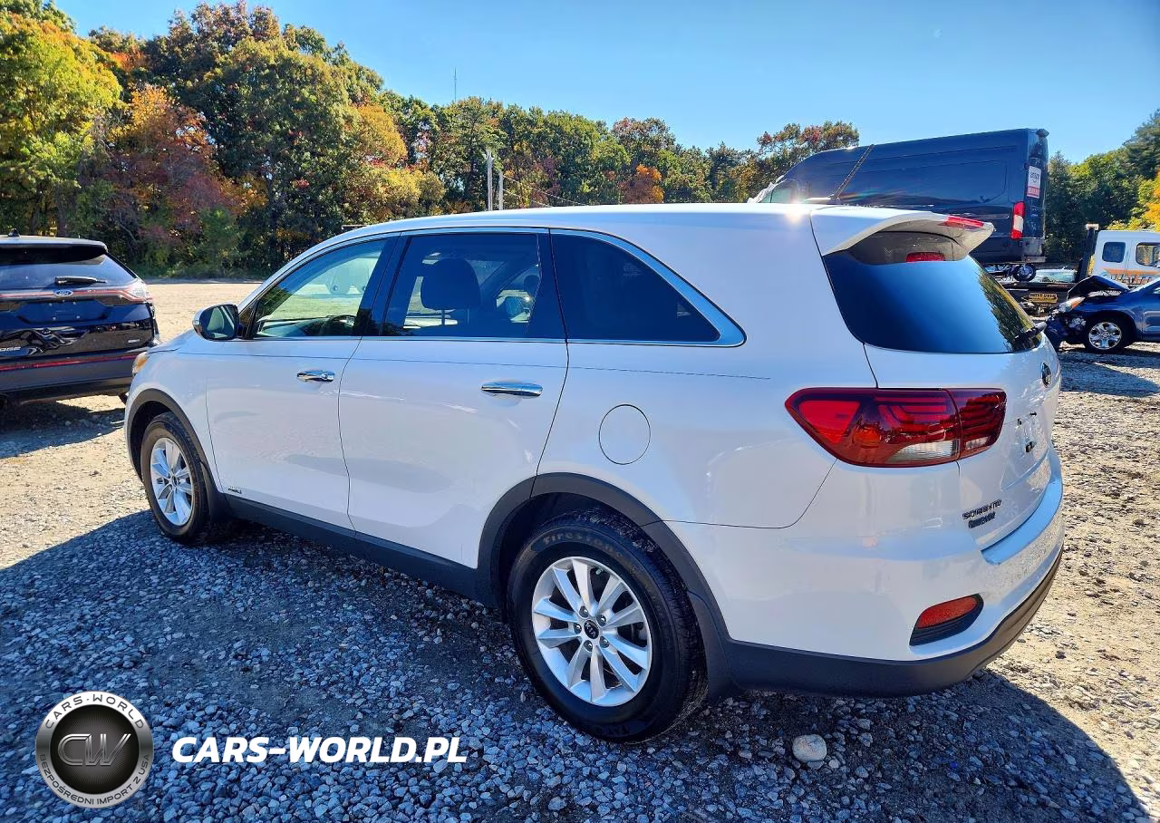 2019 Kia Sorento Lx V6 VIN:5XYPGDA53KG437371 - 2