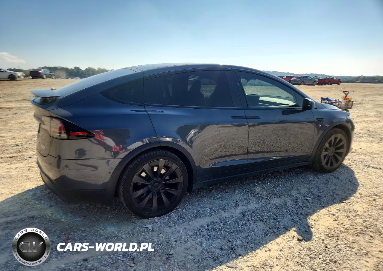 2022 Tesla Model X VIN:7SAXCBE69NF355985 - 3