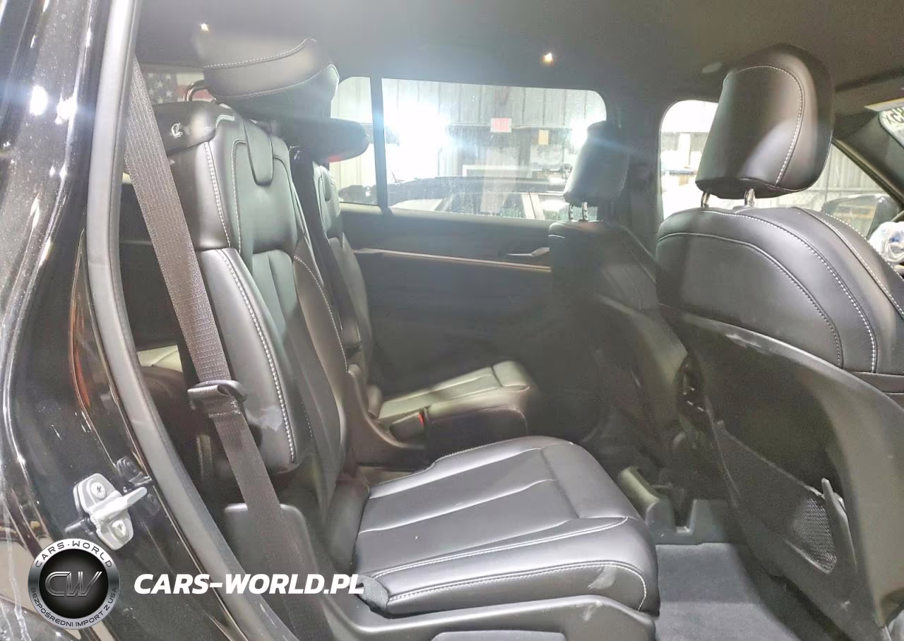 2025 Jeep Grand Cherokee L Limited VIN:1C4RJKBG9S8755629 - 11