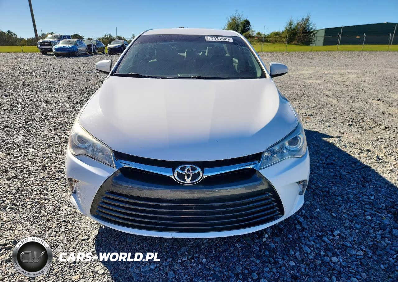 2016 Toyota Camry Le VIN:4T1BF1FK8GU163337 - 5
