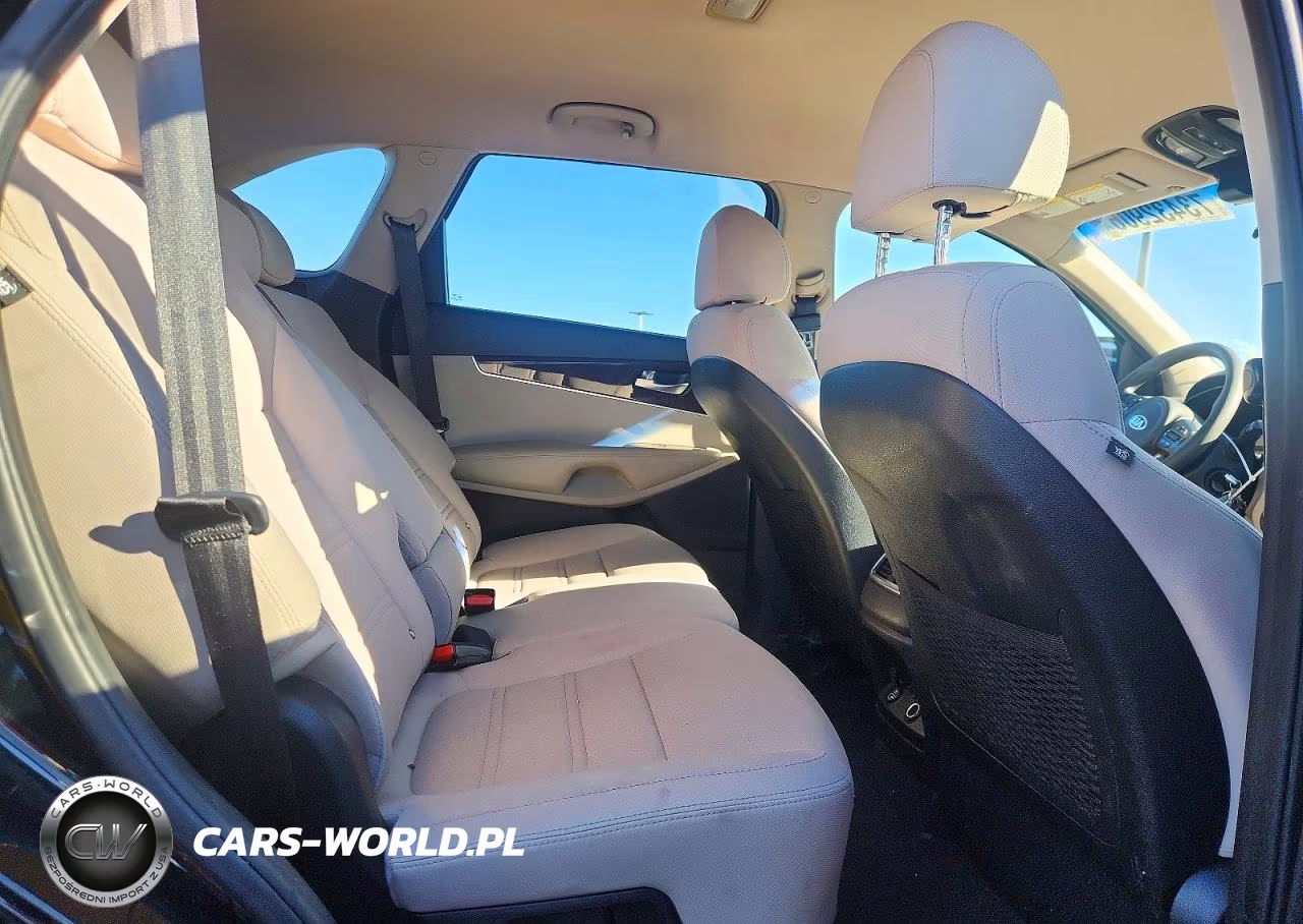 2018 Kia Sorento Lx V6 VIN:5XYPGDA53JG410332 - 11