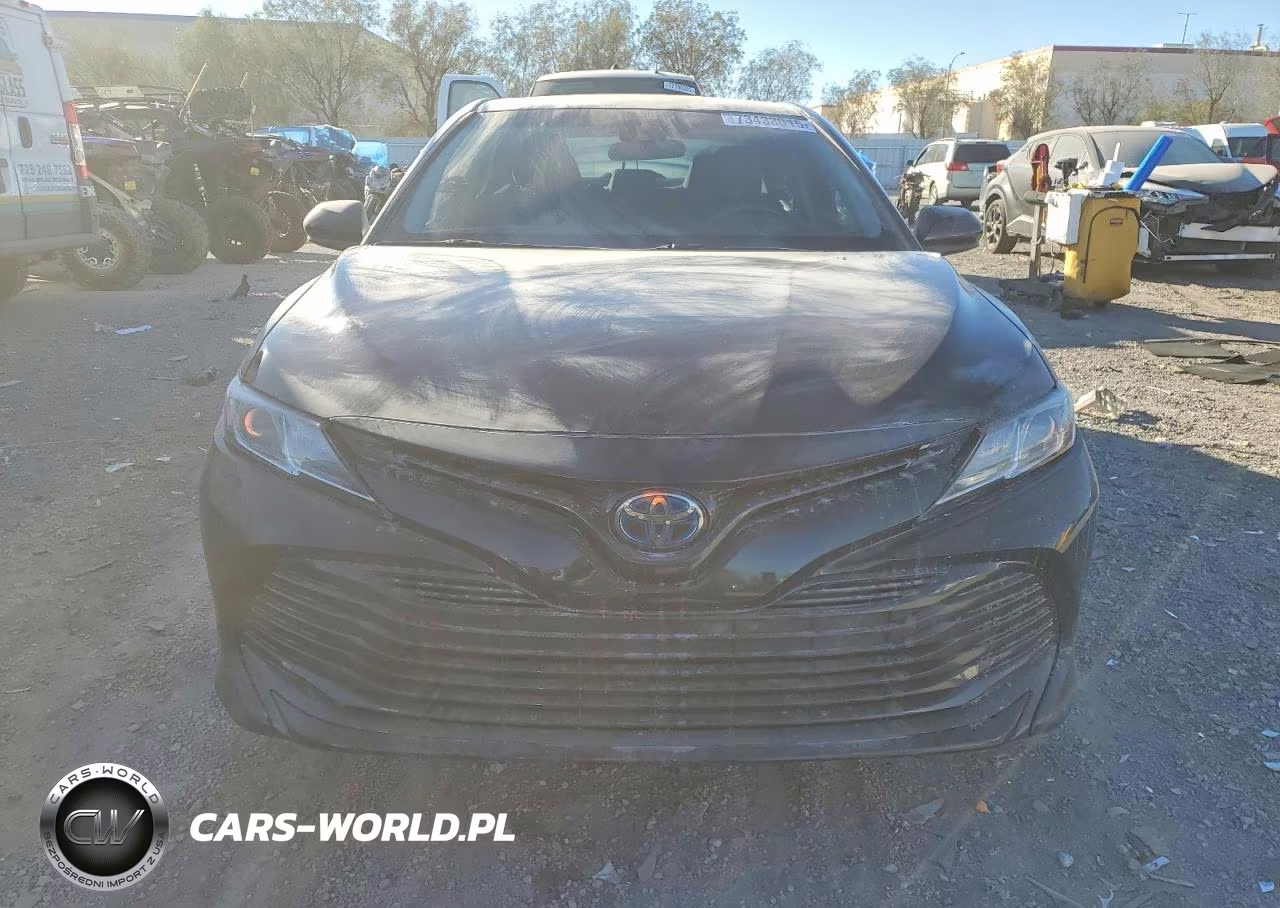 2018 Toyota Camry Le VIN:4T1B31HK2JU004603 - 5