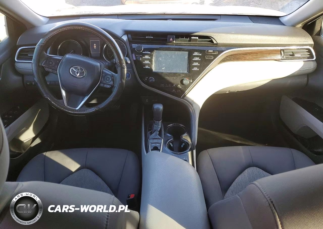 2018 Toyota Camry Le VIN:4T1B31HK2JU004603 - 8