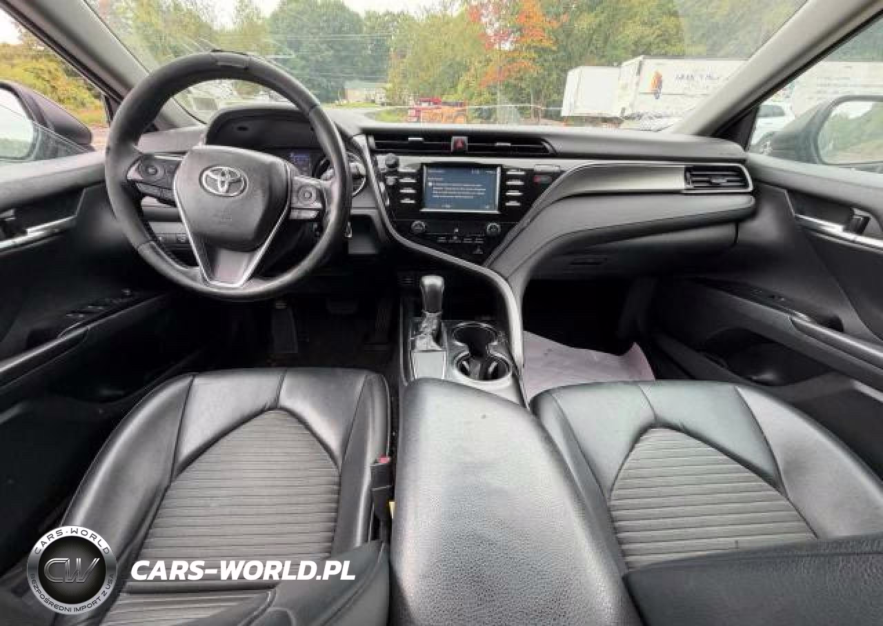 2019 Toyota Camry Se VIN:4T1B11HK0KU697579 - 9