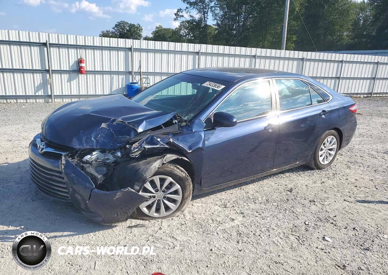2015 Toyota Camry Le VIN:4T4BF1FK2FR515364 - 1
