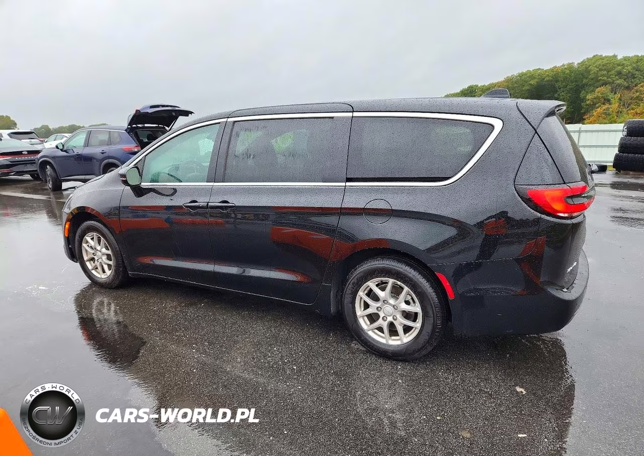 2027 Chrysler Pacifica Select VIN:2C4RC1BG0VR573637 - 2