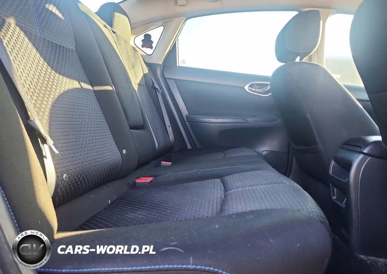 2016 Nissan Sentra Sr VIN:3N1AB7AP1GY317291 - 10