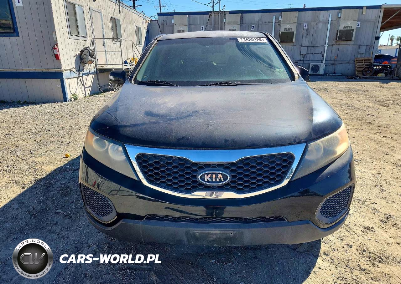 2013 Kia Sorento Lx VIN:5XYKT3A15DG313747 - 5