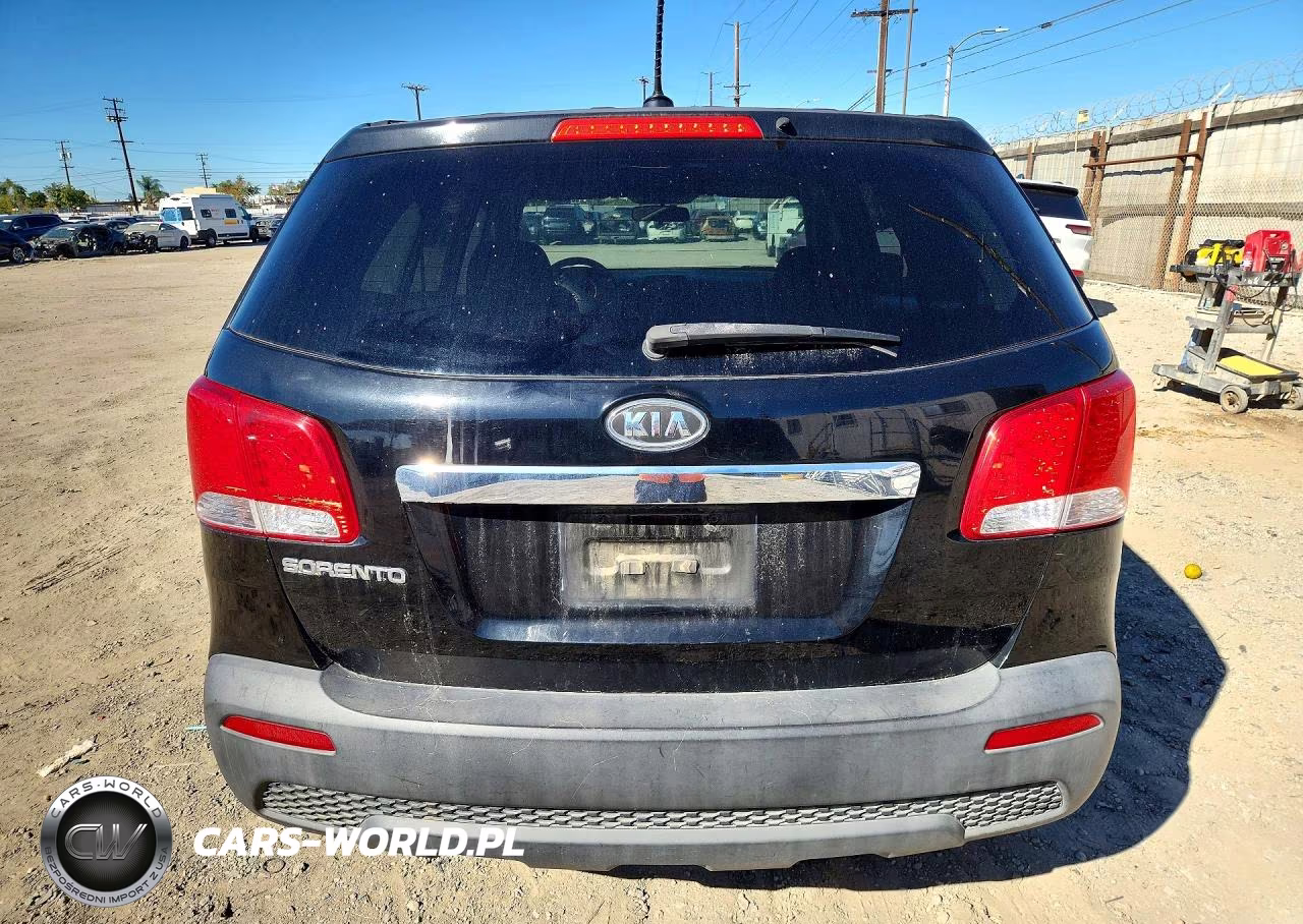 2013 Kia Sorento Lx VIN:5XYKT3A15DG313747 - 6