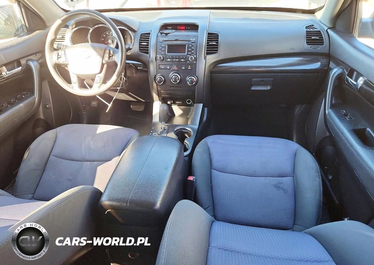 2013 Kia Sorento Lx VIN:5XYKT3A15DG313747 - 8