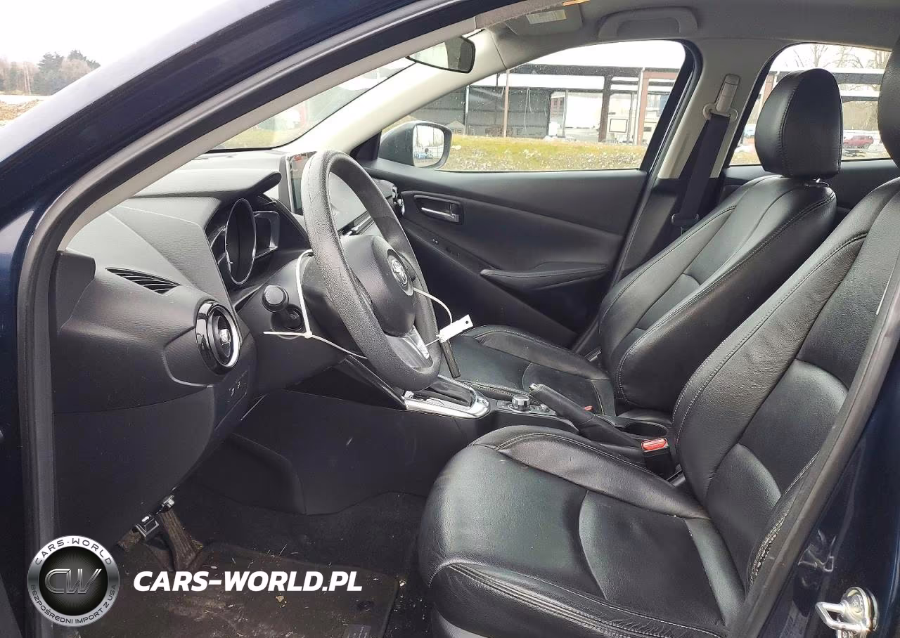 2017 Toyota Yaris Ia VIN:3MYDLBYV1HY164199 - 7