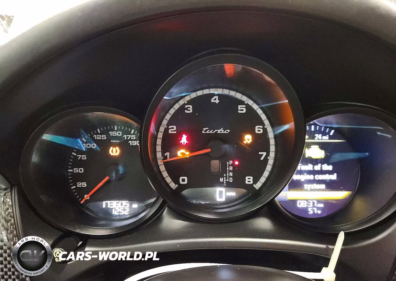 2015 Porsche Macan Turbo VIN:WP1AF2A57FLB90314 - 9