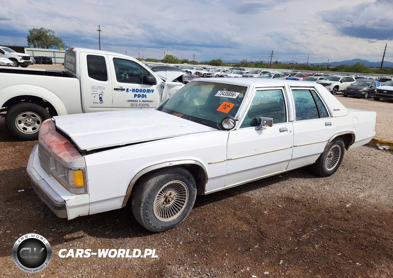 1990 Ford Crown Victoria S – zdjęcie 1 z 12