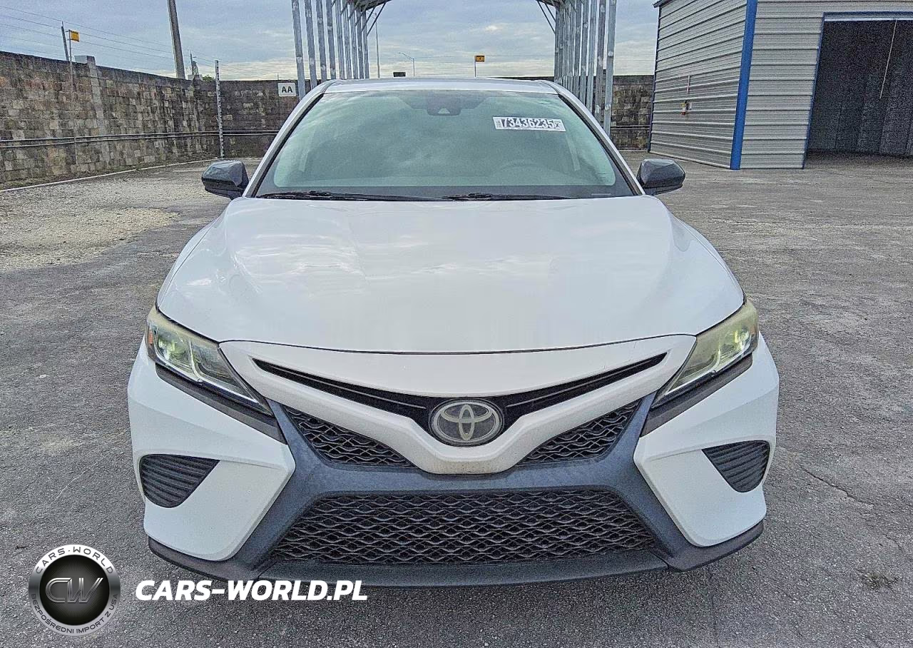 2019 Toyota Camry L VIN:4T1B11HK5KU261164 - 5