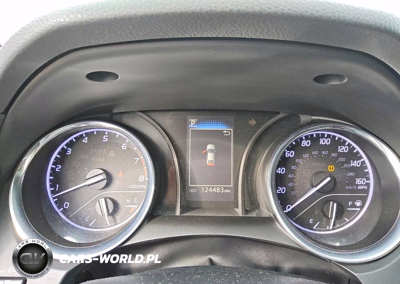 2019 Toyota Camry L VIN:4T1B11HK5KU261164 - 9