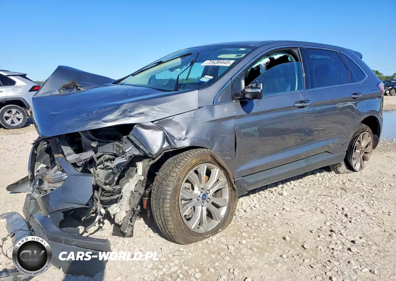 2022 Ford Edge Titanium