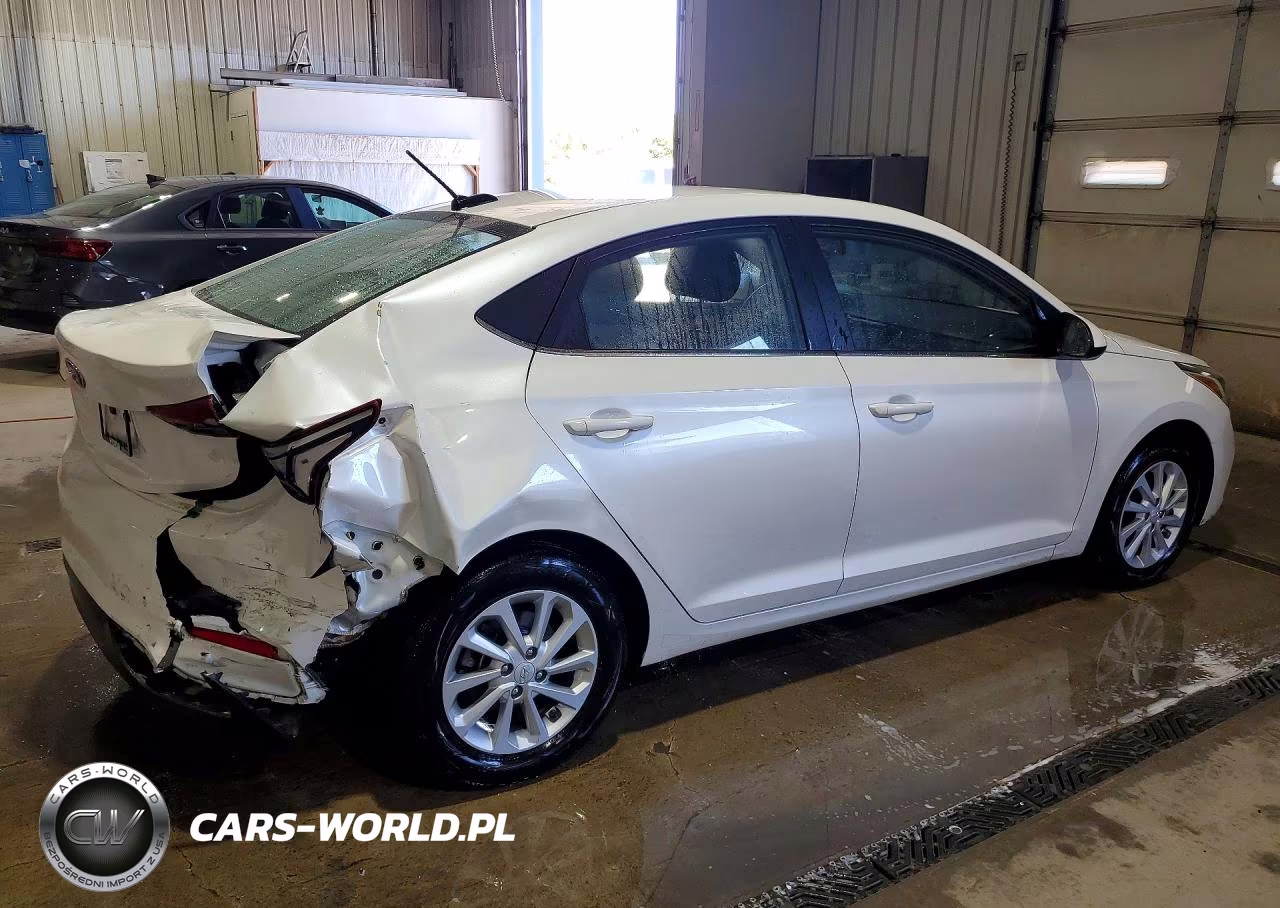 2019 Hyundai Accent Sel VIN:3KPC24A30KE070325 - 3