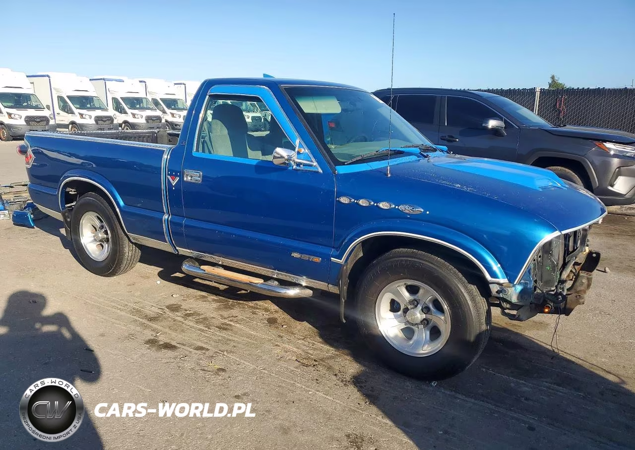 2000 Chevrolet S Truck S10 VIN:1GCCS1450YK281588 - 4