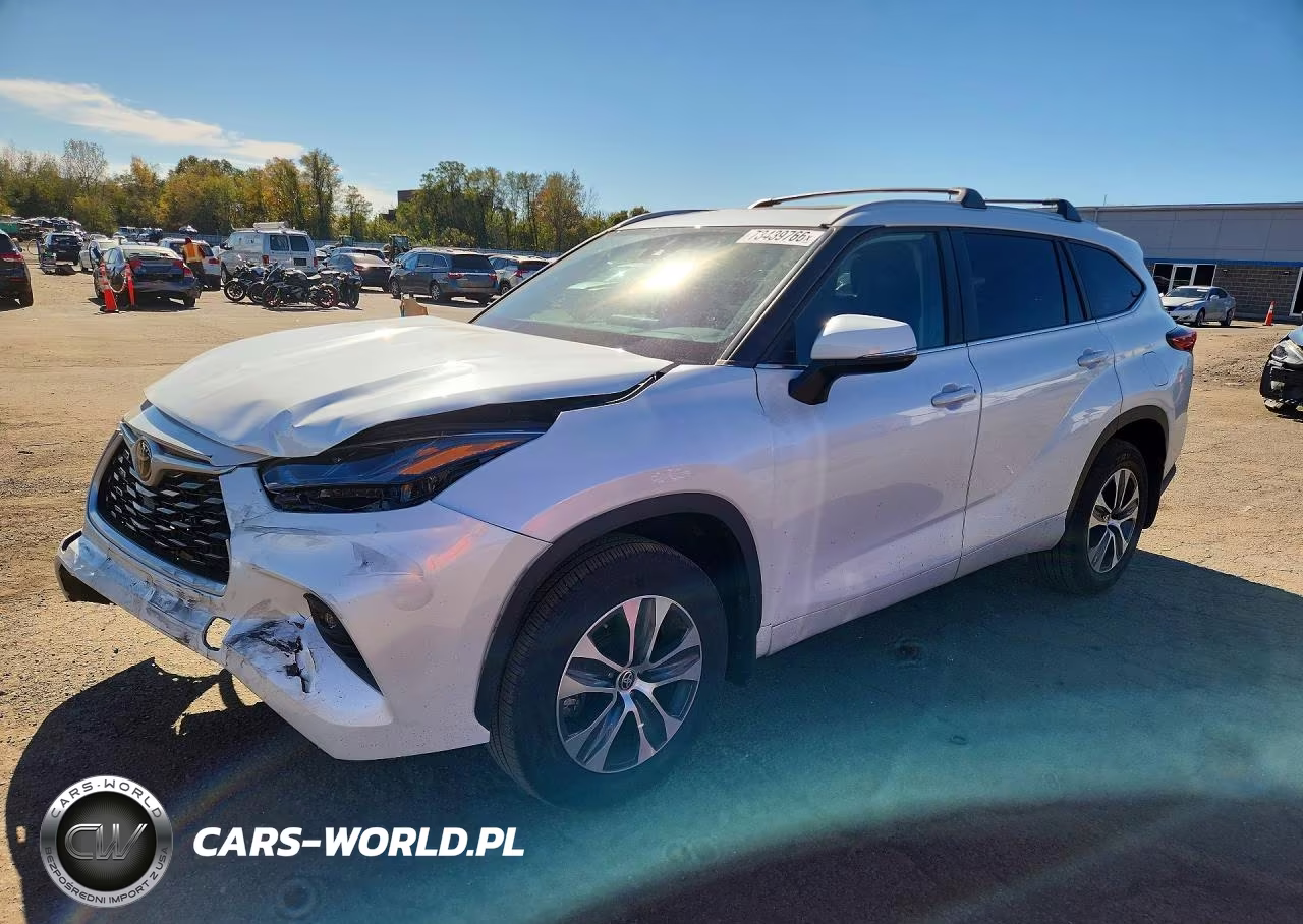2023 Toyota Highlander Xle VIN:5TDKDRBH9PS033235 - 1