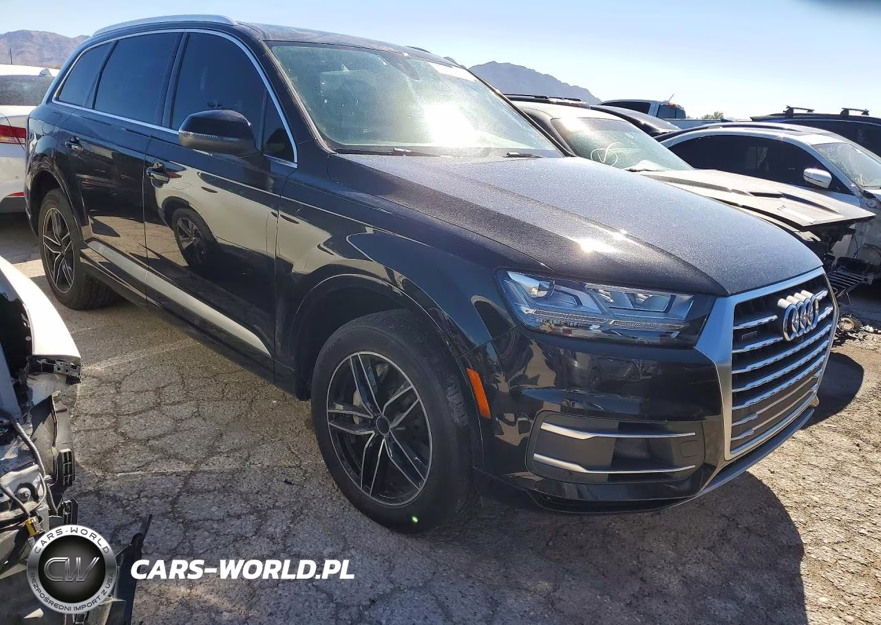 2017 Audi Q7 Premium Plus VIN:WA1LAAF73HD027535 - 4