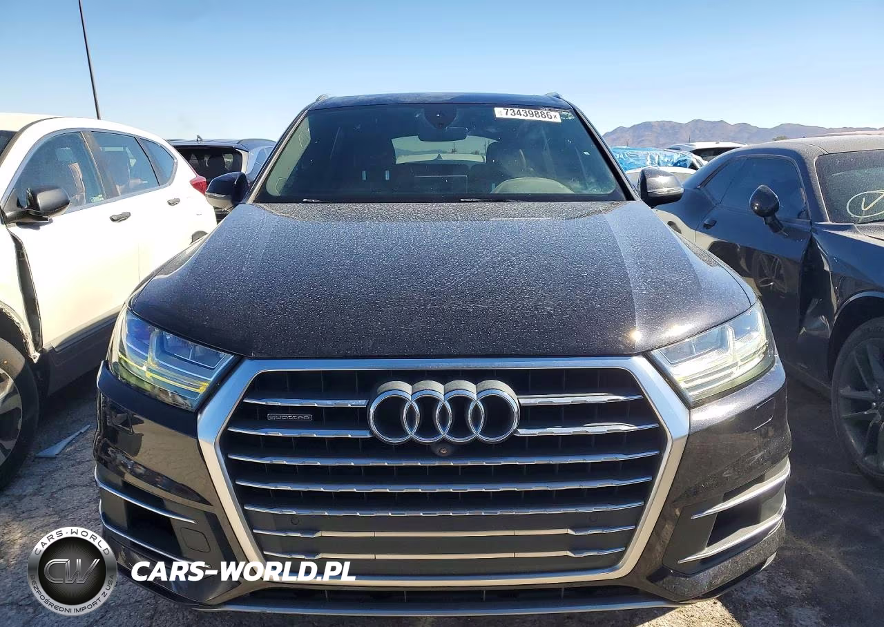 2017 Audi Q7 Premium Plus VIN:WA1LAAF73HD027535 - 5