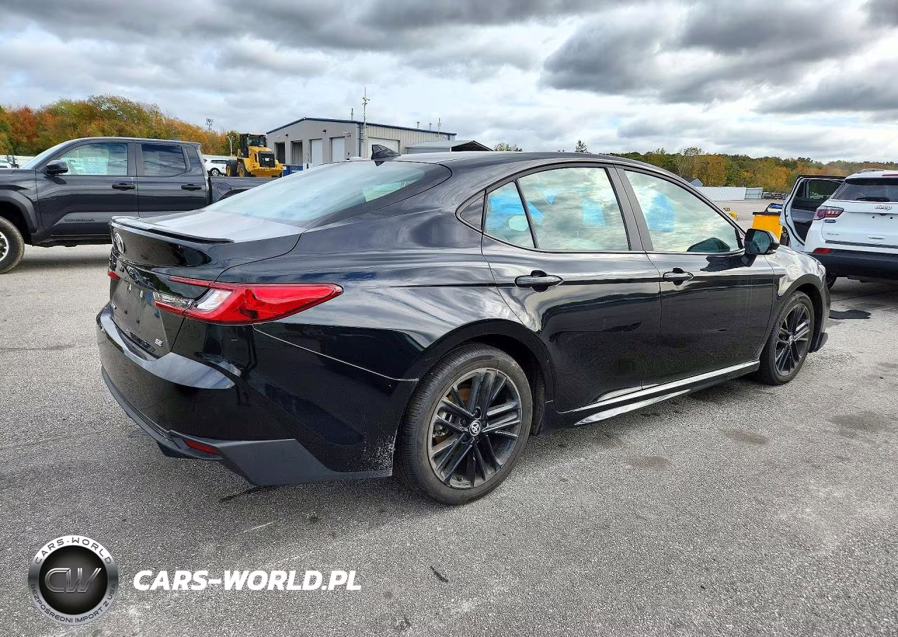 2025 Toyota Camry Se VIN:4T1DAACK2SU163662 - 3