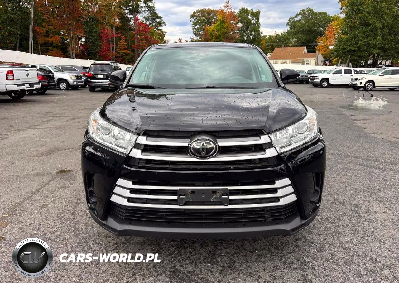 2019 Toyota Highlander Le VIN:5TDBZRFH1KS964588 - 5