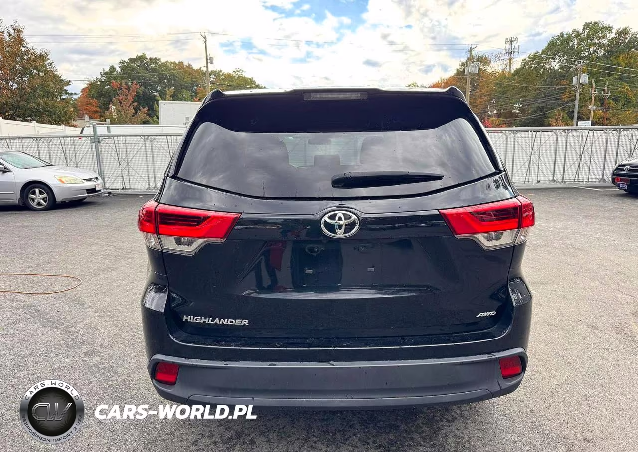 2019 Toyota Highlander Le VIN:5TDBZRFH1KS964588 - 6