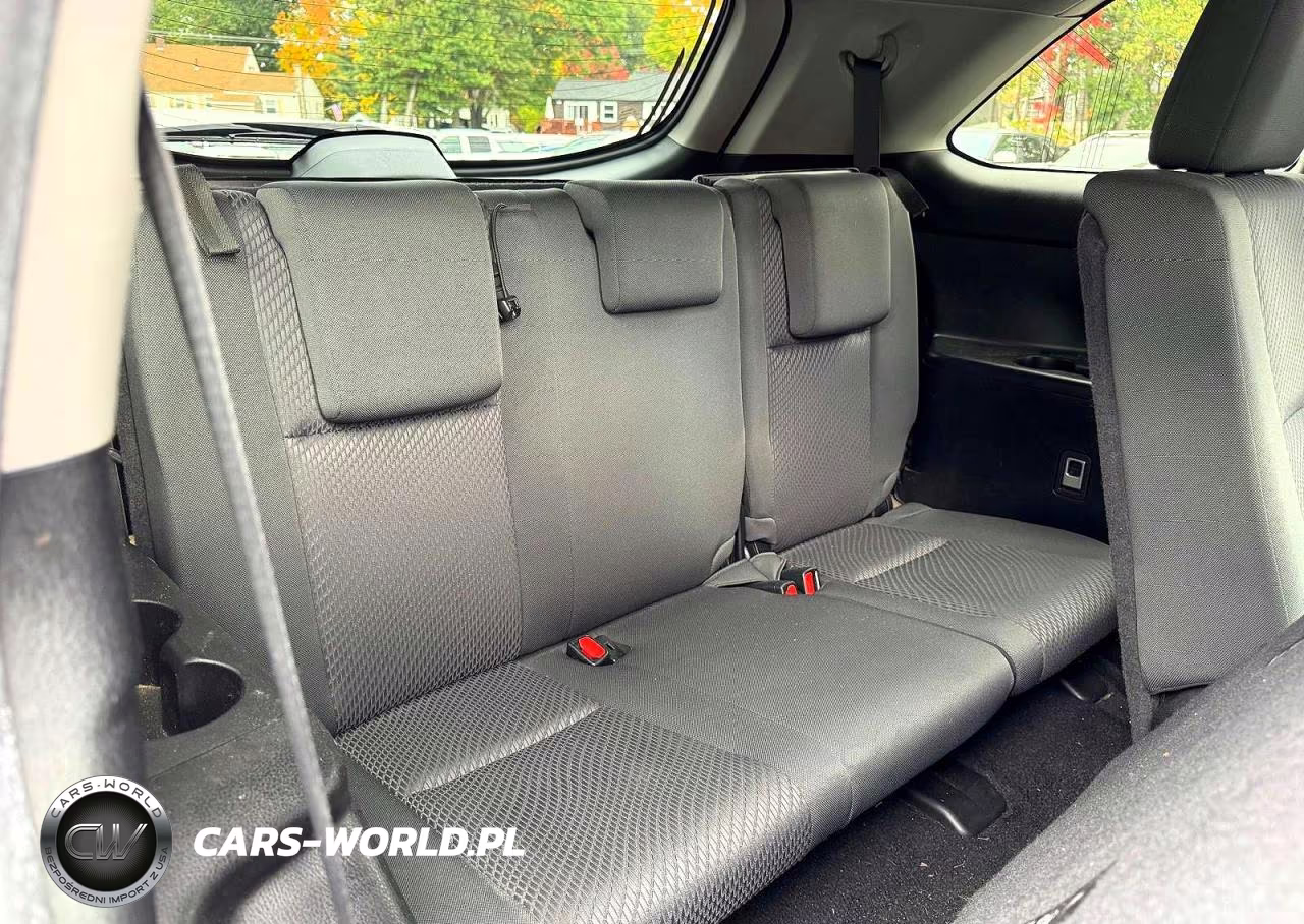 2019 Toyota Highlander Le VIN:5TDBZRFH1KS964588 - 8